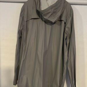 Old Navy Men’s Rain Jacket with Hood Lightweight Raincoat
